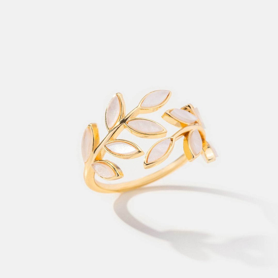 Serene - Bague élégante avec finition en feuille d'or