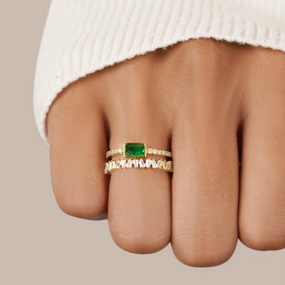 layered-green-crystal-ring-861985_f679e187-55ff-450c-9cff-69b79615da71.jpg